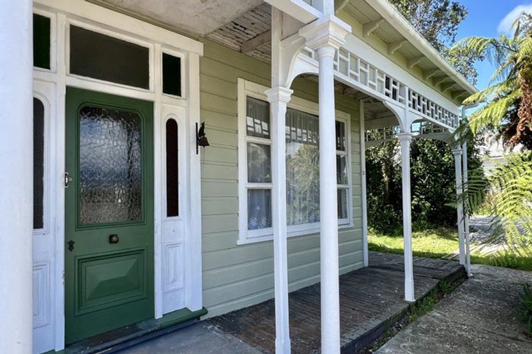 Photo of property in 31 Brougham Street, Westport, 7825