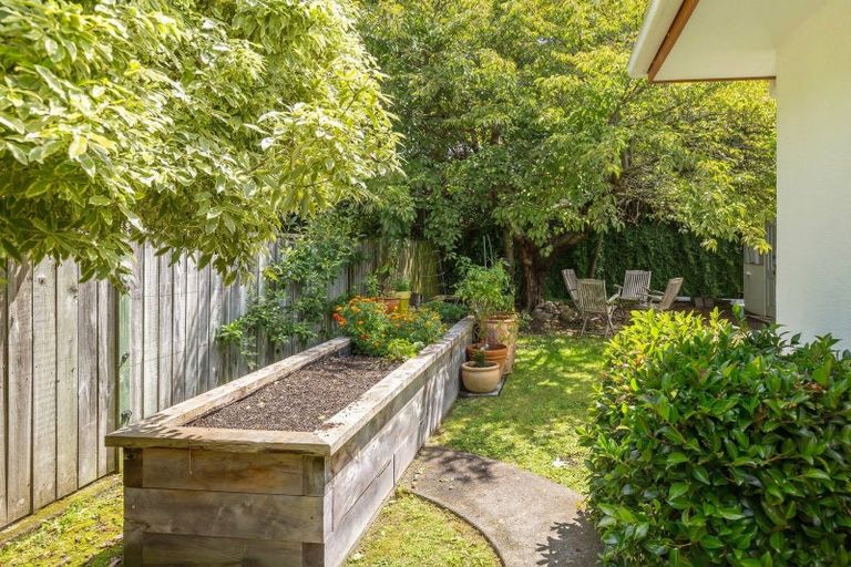 Photo of property in 9 Oak View Place, Greytown, 5712