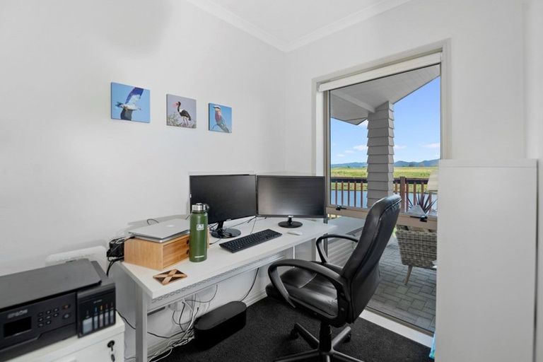 Photo of property in 40 Gibson Place, Papamoa Beach, Papamoa, 3118