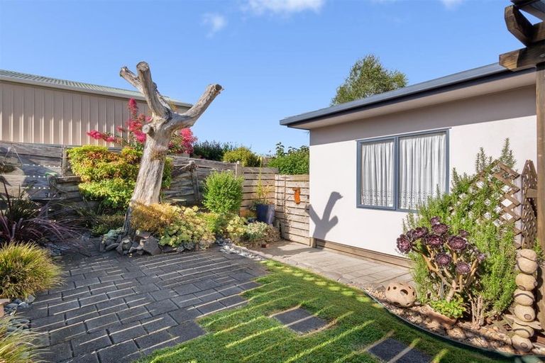 Photo of property in 19b Carisbrooke Street, Katikati, 3129