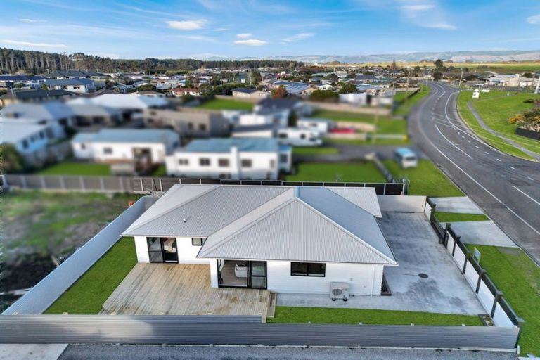 Photo of property in 85 Seabury Avenue, Foxton Beach, Foxton, 4815