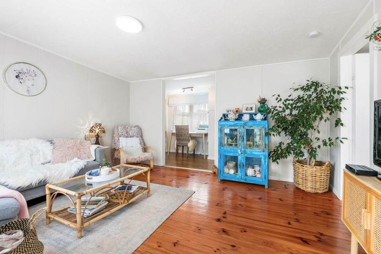 Photo of property in 25 Penton Road, Stanmore Bay, Whangaparaoa, 0932