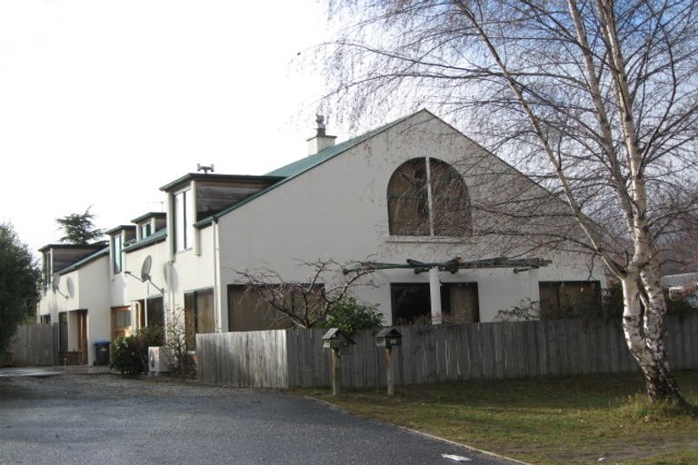 Photo of property in 19a Remarkables Crescent, Frankton, Queenstown, 9300