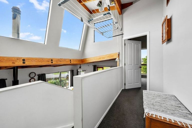 Photo of property in 28a Te Moau Avenue, Parakai, 0830