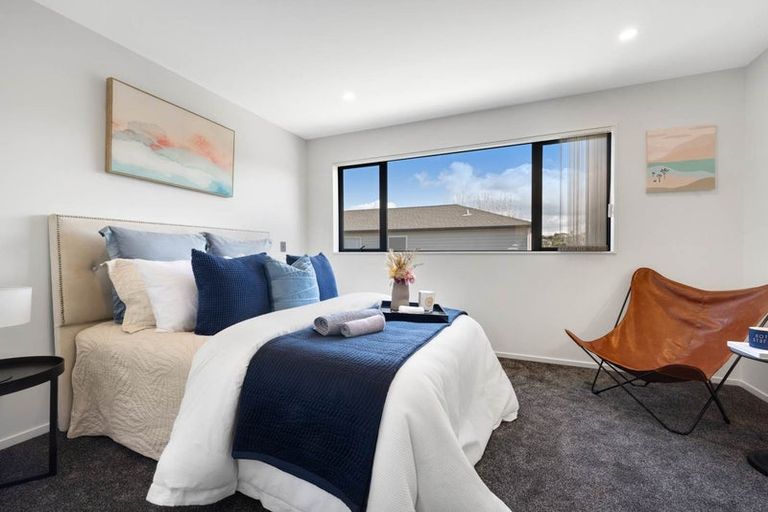 Photo of property in 25a Oteha Valley Road, Northcross, Auckland, 0632