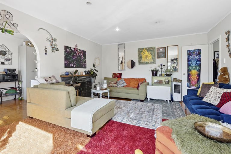 Photo of property in 67 Smiths Avenue, Papakura, 2110