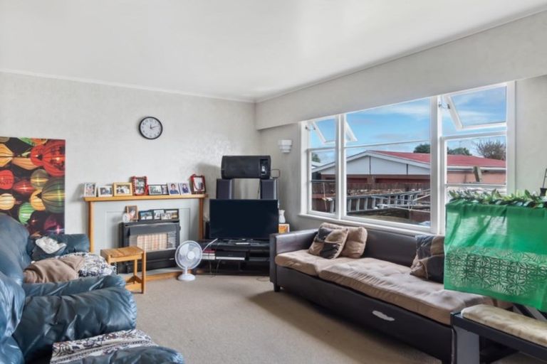 Photo of property in 15 Bruce Avenue, Glenview, Hamilton, 3206