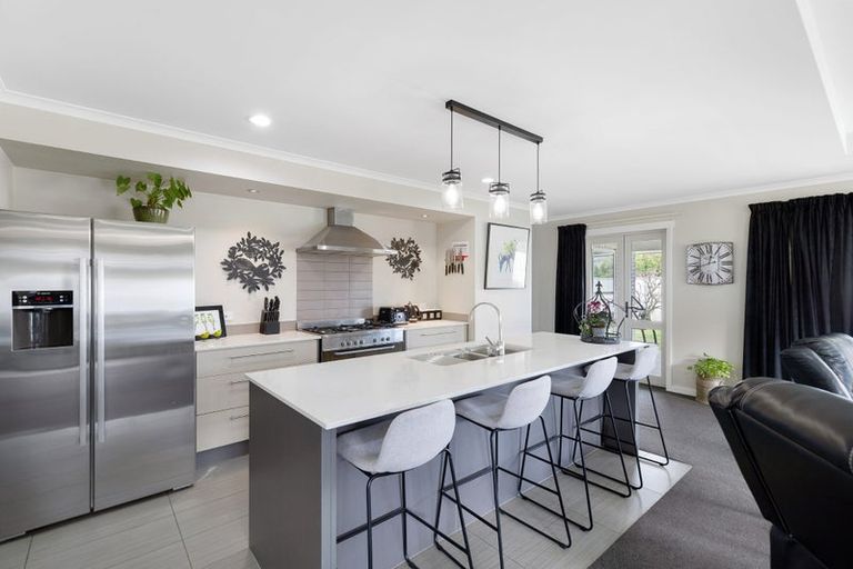 Photo of property in 9 Amokura Crescent, Flagstaff, Hamilton, 3210