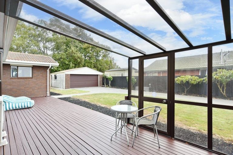 Photo of property in 31 Solomon Avenue, Redwood, Christchurch, 8051