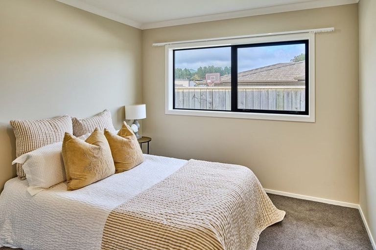 Photo of property in 96 Endeavour Drive, Whitby, Porirua, 5024