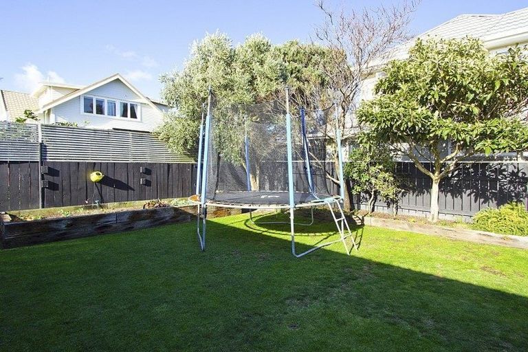 Photo of property in 4 Oriental Street, Petone, Lower Hutt, 5012