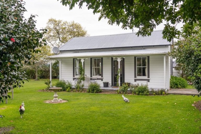 Photo of property in Tarureka, 38 Donald Street, Featherston, 5710