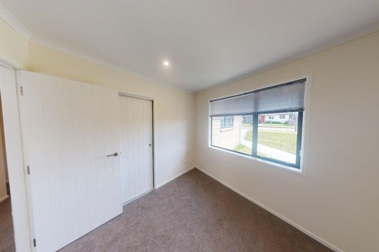Photo of property in 30 Silicon Way, Fitzherbert, Palmerston North, 4410