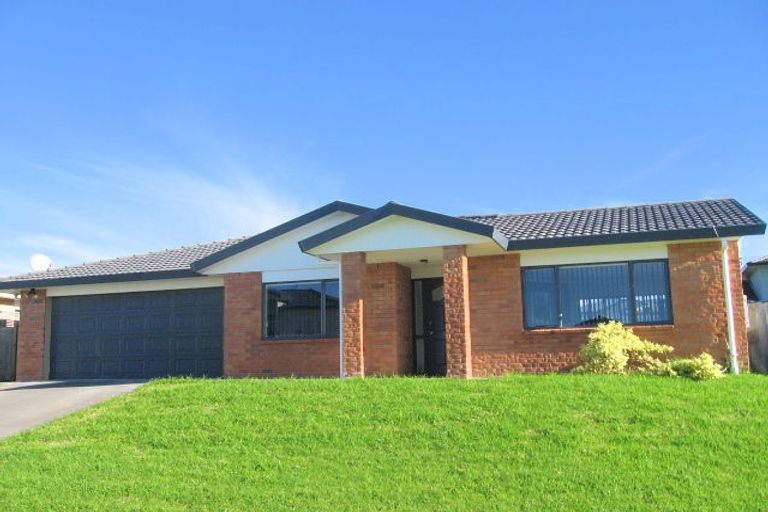 Property details for 41 Fleetwood Drive, Henderson, Auckland, 0612