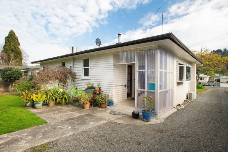Photo of property in 17 Kingsley Street, Whataupoko, Gisborne, 4010