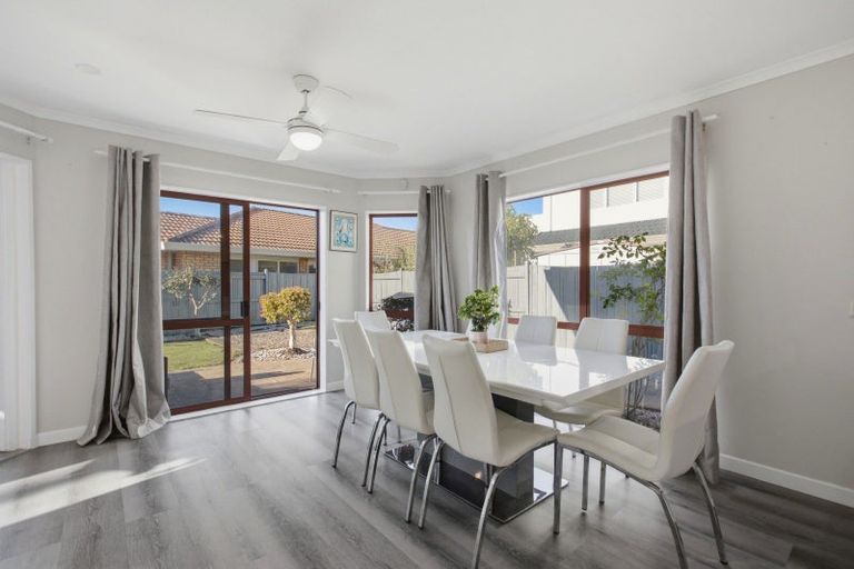 Photo of property in 8 Monterey Key, Papamoa Beach, Papamoa, 3118