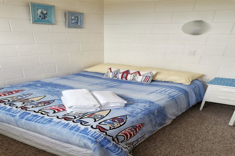 Photo of property in 193 Pukehina Parade, Pukehina, 3189