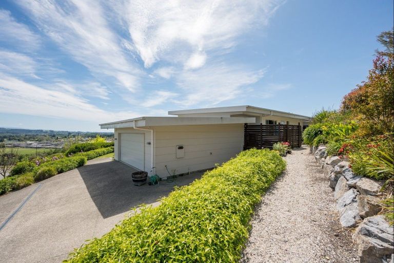 Photo of property in 23 Katania Heights, Brightwater, 7022