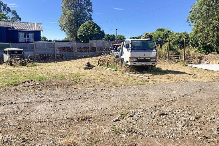 Photo of property in 7 Standish Street, Midhirst, Stratford, 4394