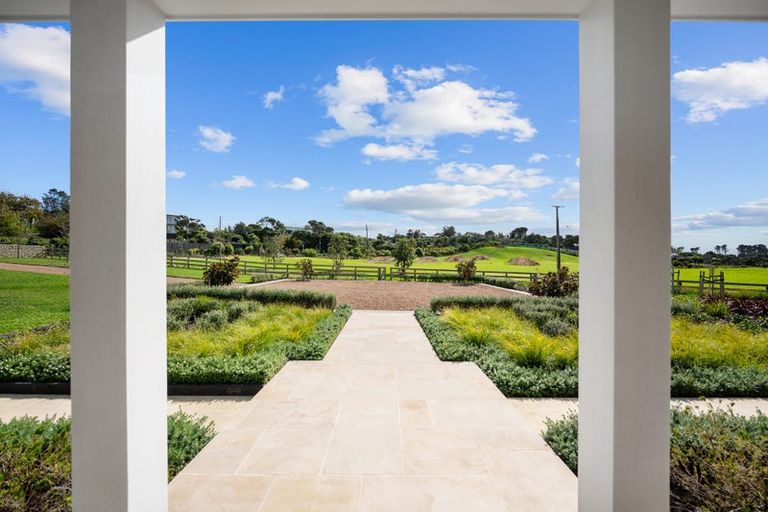 Photo of property in 438 Oaia Road, Muriwai, Waimauku, 0881