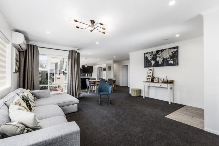 Photo of property in 33 Ladeira Place, Fitzroy, Hamilton, 3206