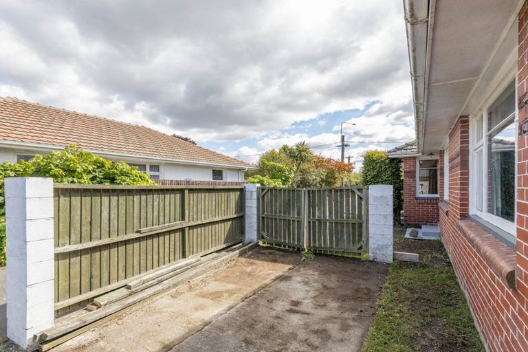 Photo of property in 1/91 Maidstone Road, Ilam, Christchurch, 8041