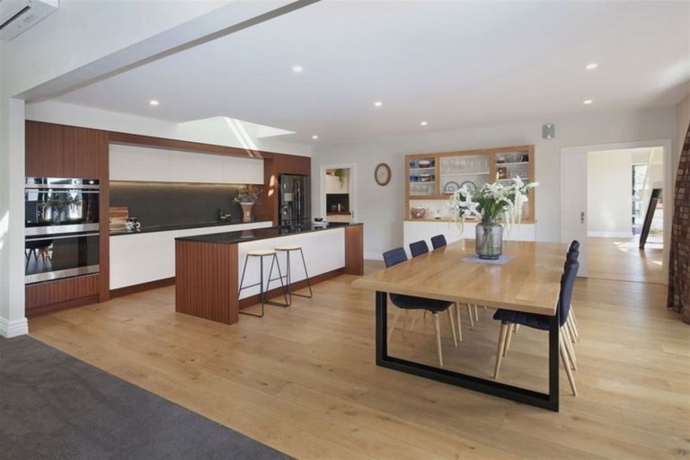 Photo of property in 117 Glandovey Road, Strowan, Christchurch, 8052