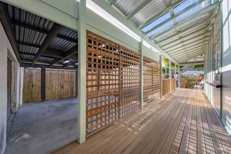 Photo of property in 6 Bentinck Street, Wallaceville, Upper Hutt, 5018