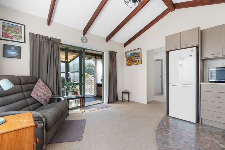 Photo of property in 45d Brandon Street, Featherston, 5710