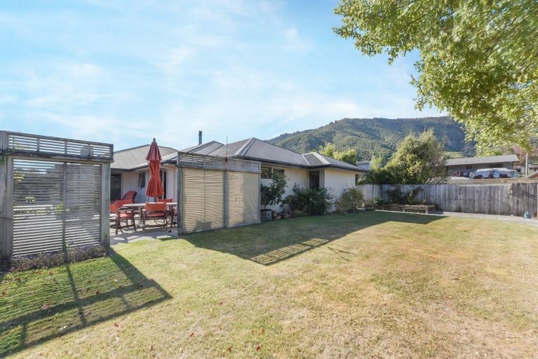 Photo of property in 5 Nautique Place, Waikawa, Picton, 7220