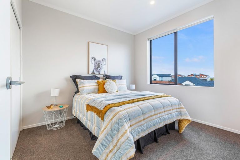 Photo of property in 6/17 Uku Lane, Hobsonville, Auckland, 0616