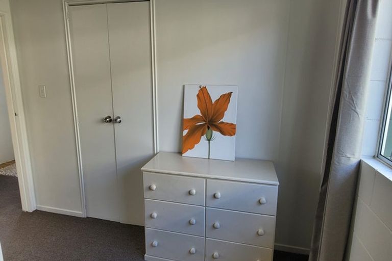 Photo of property in 74b Barrett Street, Westown, New Plymouth, 4310