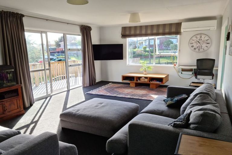 Photo of property in 1 Killarney Street, Te Puke, 3119