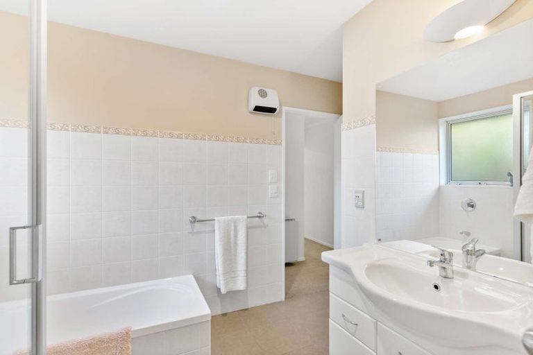 Photo of property in 56 Brigham Drive, Halswell, Christchurch, 8025