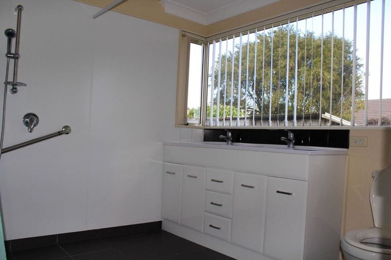 Photo of property in 160a Hill Road, Manurewa, Auckland, 2105