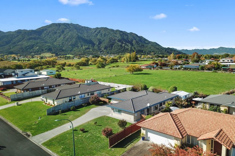 Photo of property in 22 Vogel Place, Te Aroha, 3320