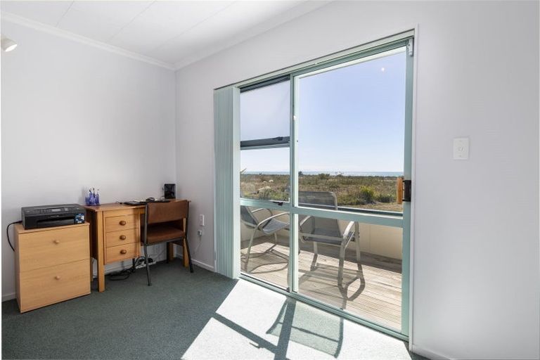 Photo of property in 64 Rarangi Beach Road, Rarangi, Blenheim, 7273