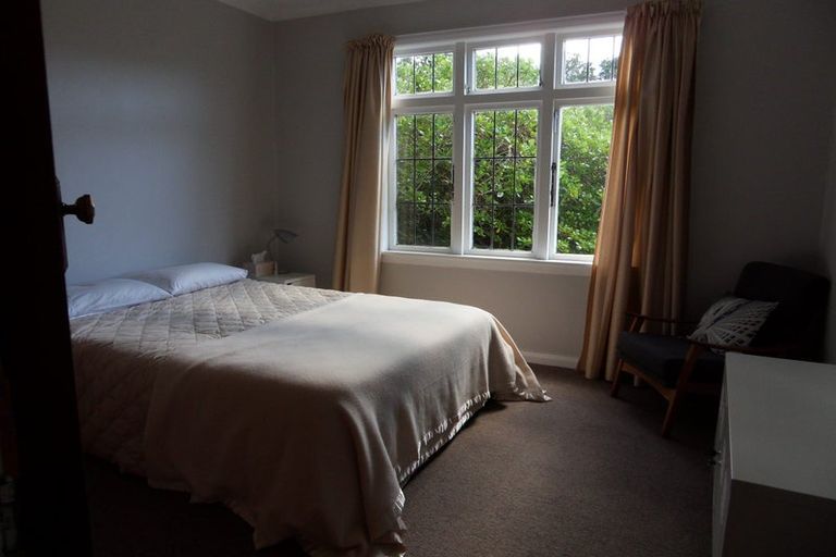 Photo of property in 22 Fernhill Terrace, Wadestown, Wellington, 6012