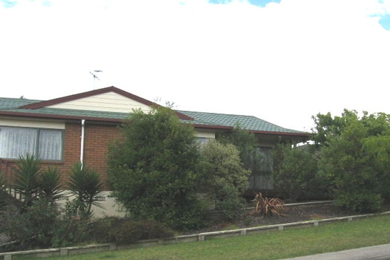 Photo of property in 14 Ruze Vida Drive, Massey, Auckland, 0614