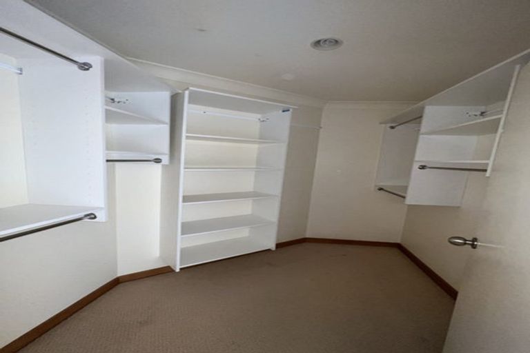 Photo of property in 2/25 Seacliffe Avenue, Belmont, Auckland, 0622