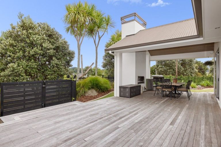 Photo of property in 6 Rexford Heights, Pyes Pa, Tauranga, 3112