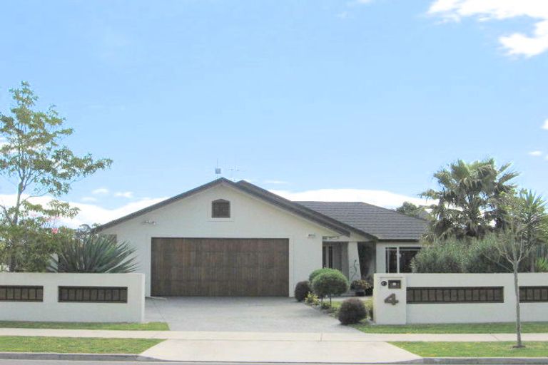 Photo of property in 4 Aranui Drive, Papamoa Beach, Papamoa, 3118