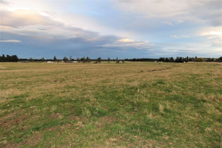 Photo of property in 260e Foothills Road, Okuku, Rangiora, 7473