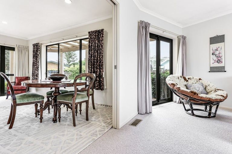 Photo of property in 4 Akona Lane, Hamilton East, Hamilton, 3216