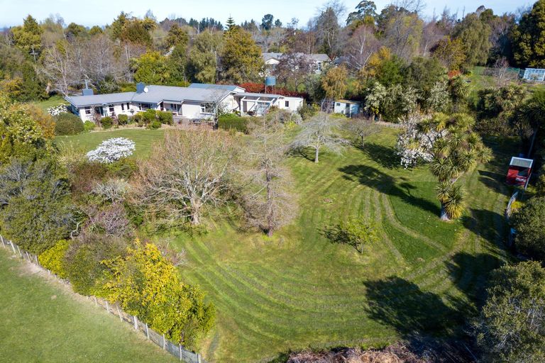 Photo of property in 33 Ribbonwood Road, Geraldine Downs, Geraldine, 7991