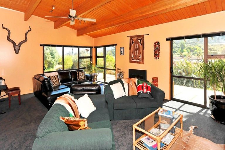 Photo of property in Twin Waters Lodge, 30 Totara Avenue, Collingwood, 7073