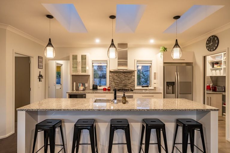 Photo of property in 19 Flotilla Place, Whitby, Porirua, 5024