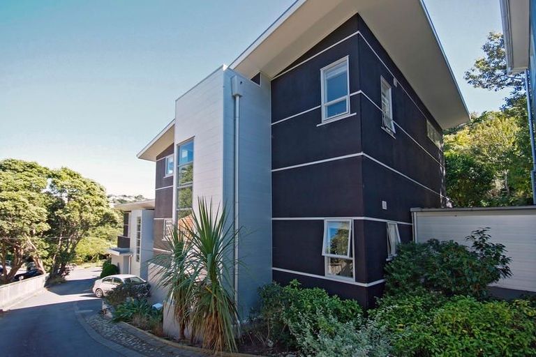 Photo of property in 94b Onslow Road, Khandallah, Wellington, 6035