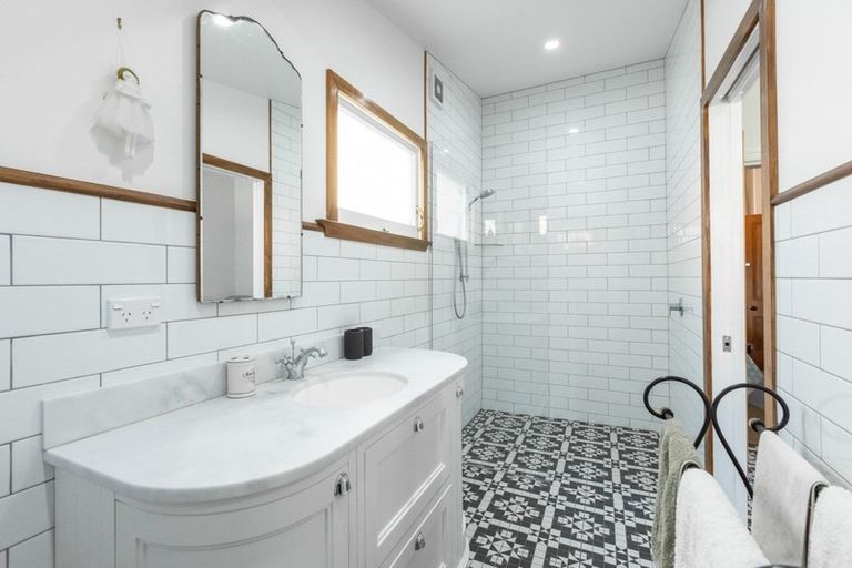 Photo of property in 3 Hooker Avenue, Hospital Hill, Napier, 4110