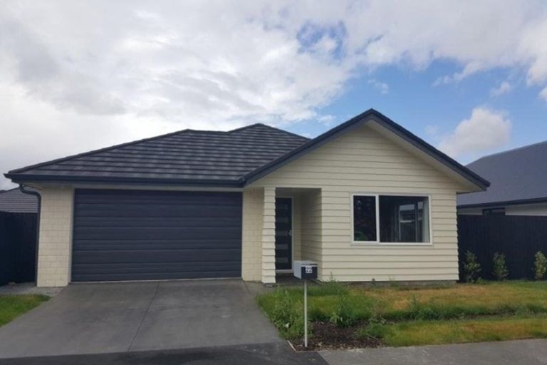 Photo of property in 22 Dunlops Crescent, Marshland, Christchurch, 8083